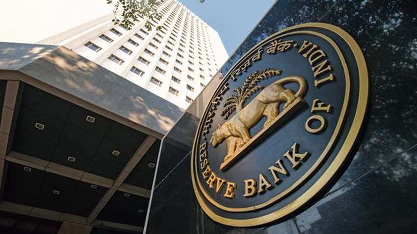 PMC Bank scam: बैंक घोटालों को रोकने के लिए RBI को चाहिए ज्यादा ताकत, सरकार के पास भेजा प्रस्ताव