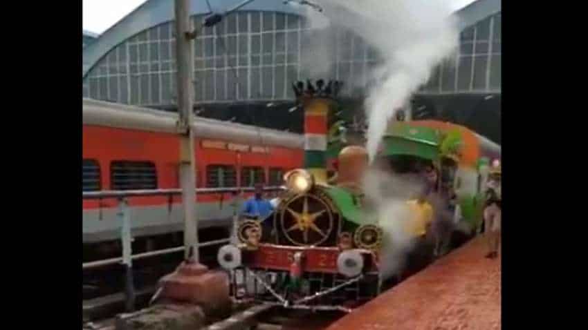 रेलवे ने इस बेहद खूबसूरत इंजन को फिर किया जिन्दा, इन स्टेशनों के बीच चलाई गई खास ट्रेन 