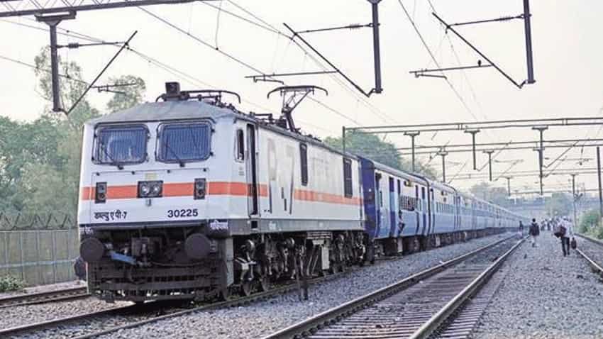 इंडियन रेलवे देगा स्पेशल डिस्काउंट, स्लीपर/सेकेंड क्लास के किराए में मिलेगी 50% छूट