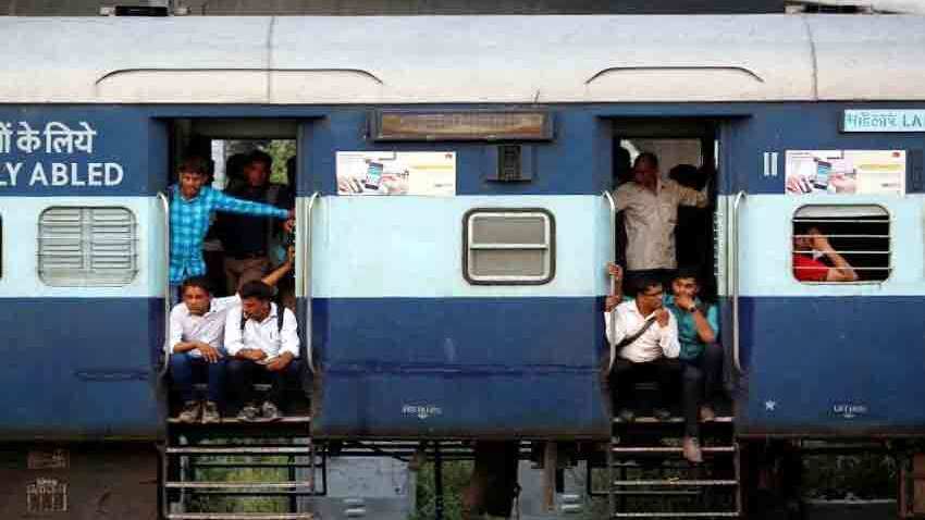 जनशताब्दी-लिच्छवी एक्सप्रेस समेत 324 ट्रेनें कैंसिल, देखें Indian Railways की पूरी लिस्ट