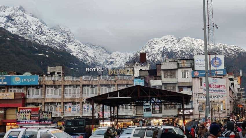 Weather today : जम्मू-कश्मीर, हिमाचल में ठंड का कहर! लगातार बर्फबारी ने तोड़े रिकॉर्ड