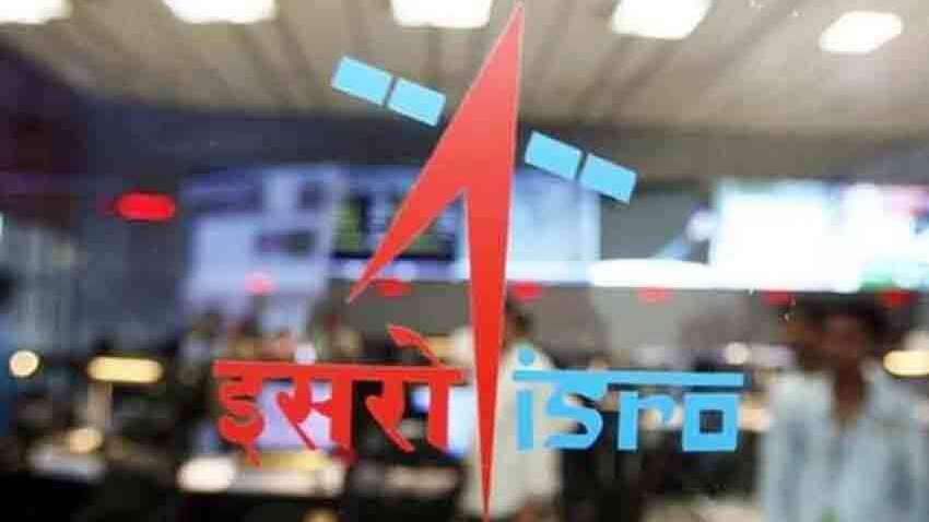 ISRO में निकली सरकारी नौकरी की वैकेंसी, पे मैट्रिक्स लेवल-7 तक के मुताबिक मिलेगी सैलरी