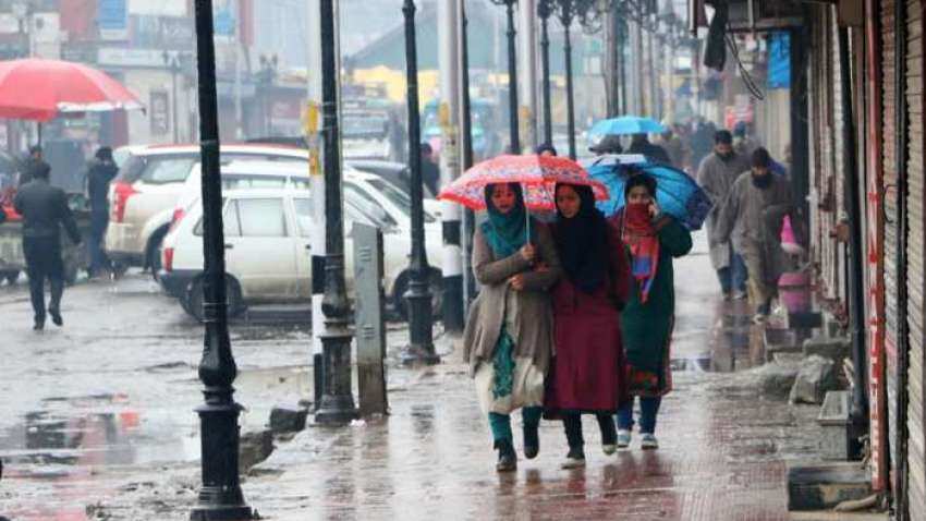 Weather Update: फिर हो सकती है बारिश, कुछ जगहों पर पड़ेंगे ओले, मौसम विभाग ने दिया अलर्ट