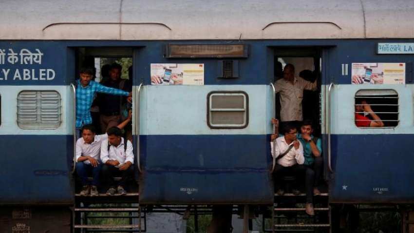 Sarkari Nuakri: पूर्व रेलवे में निकली ACT अप्रैंटिंस के लिए वैकेंसी, यहां जानें पूरी डिटेल