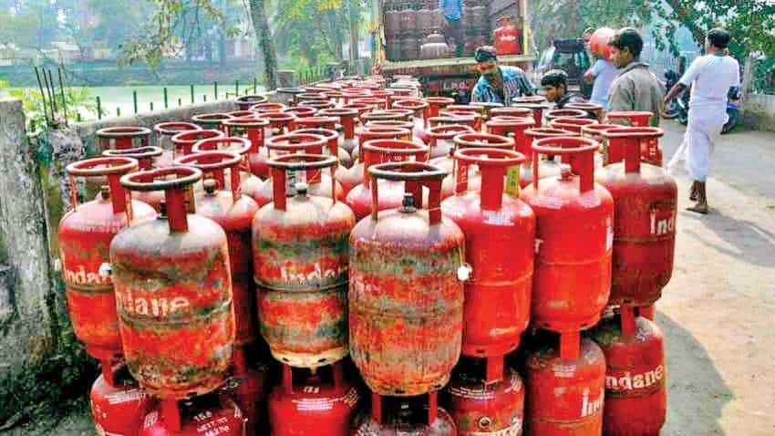 LPG सिलेंडर न मिलने की यहां करें शिकायत, IOC तुरंत करेगी कार्रवाई