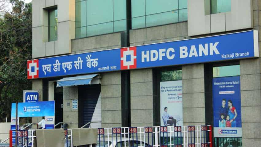 HDFC बैंक ने ग्राहकों को दिए 2 बड़े तोहफे, घर बैठे मिलेगा कैश, लोन हुआ सस्ता