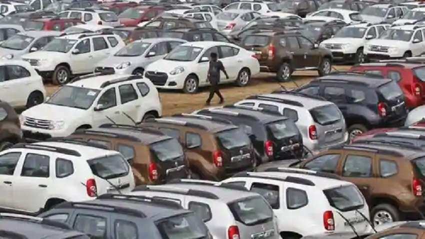 लॉकडाउन में काफी दिनों से खड़ी CAR की ऐसे करें देखभाल, नहीं होगा नुकसान, रहेगी अपडेट