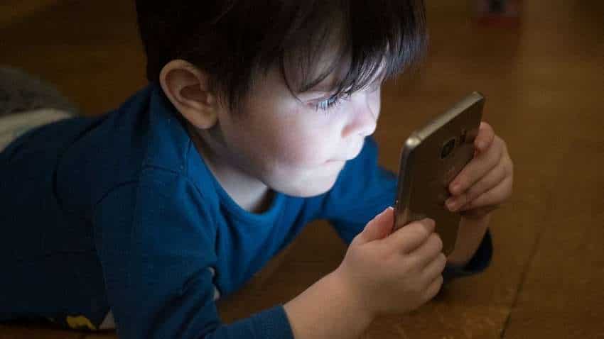 छोटे बच्चों की Online Safety है बेहद जरूरी, जानें किन बातों का रखना चाहिए ध्यान