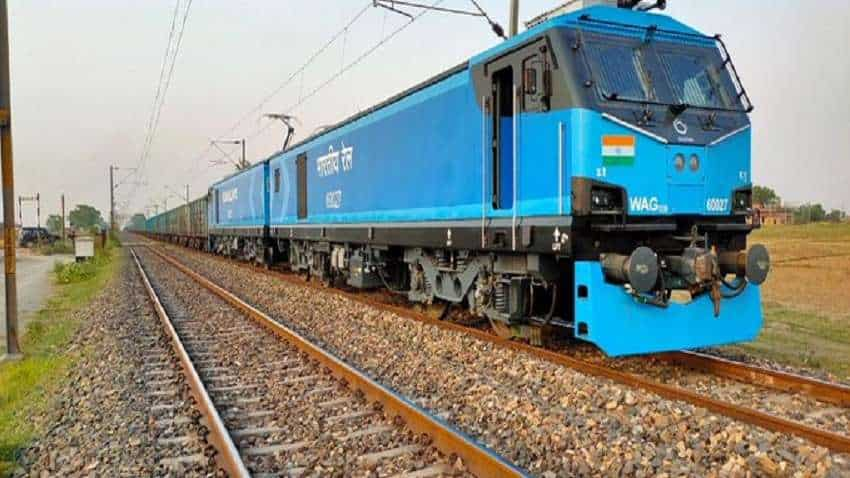 Indian Railways की बड़ी कामयाबी, पटरी पर दौड़ा 12,000 हॉर्स पावर वाला इंजन