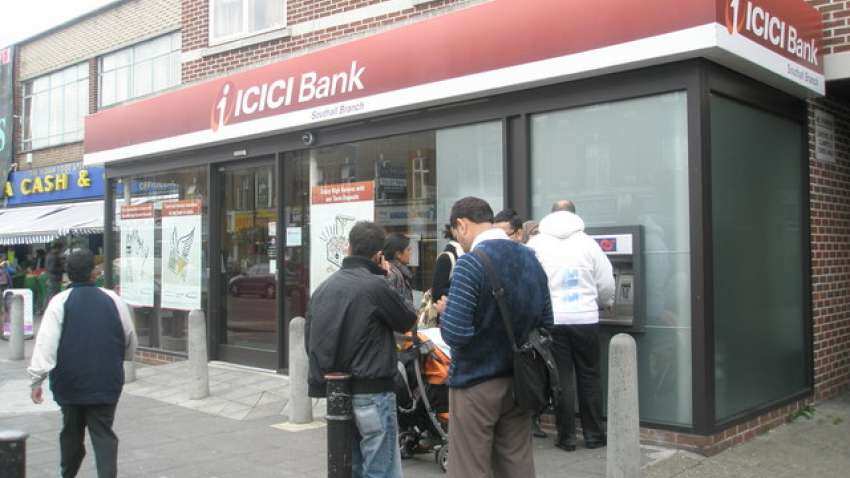 ICICI bank के ग्राहक हैं तो जान लें बदल गई है सेविंग पर ब्‍याज दर