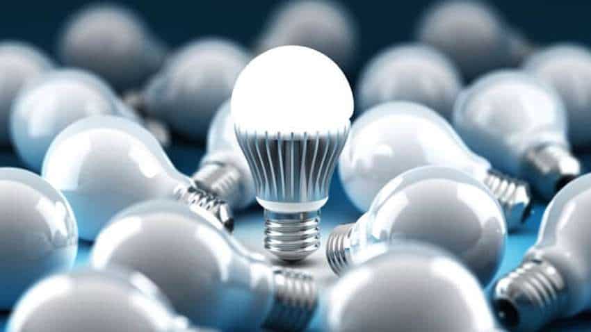 छोटा बिजनेस बड़ी कमाई! शुरू करें अपना LED लाइट बनाने का कारोबार, जमकर बरसेगा पैसा