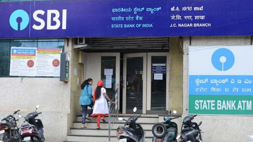 SBI: अब बिना कार्ड के भी ATM से निकालें पैसा, बैंक दे रहा ये खास सुविधा 
