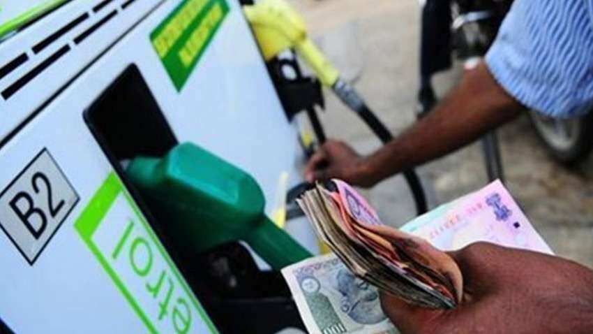 Petrol-Diesel Price Today- 2.28 रुपए/लीटर सस्ता हुआ डीजल, चेक करें आज का रेट