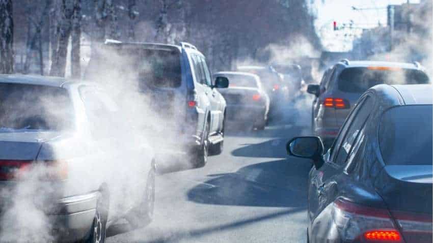 नए साल में धुआं उड़ाने वाली गाड़ियों का कैंसिल होगा रजिस्ट्रेशन, तुरंत कर लें ये काम 