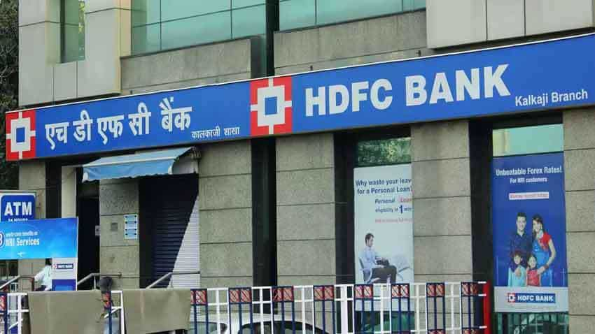 HDFC बैंक को बड़ा झटका! RBI ने क्रेडिट कार्ड्स, डिजिटल लॉन्च पर भी लगाई रोक