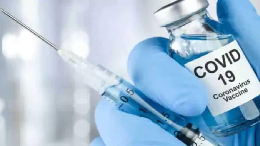 Corona Vaccine latest news: साइड इफेक्ट्स का डर? आपको वैक्सीन लगवानी है या नहीं, यहां जानें