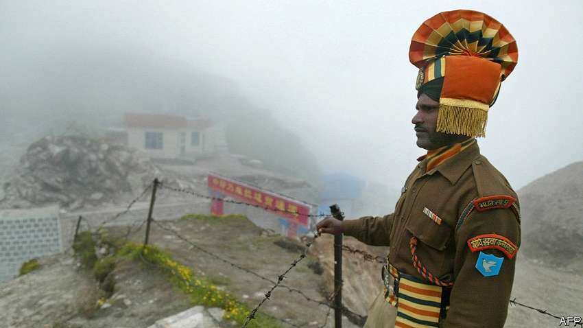 सैन्य वार्ता के चंद घंटे बाद ही LAC पर पसरा तनाव, सिक्किम में भिड़े भारत-चीन के सैनिक
