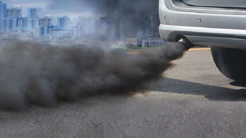Alert! कहीं आपकी गाड़ी तो नहीं छोड़ रही है ज्यादा धुआं, देना पड़ सकता है ग्रीन टैक्स
