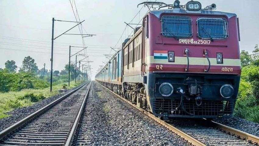 Holi पर यूपी-बिहार-बंगाल जाने वालों के लिए अच्‍छी खबर, रेलवे कर सकता है खास इंतजाम