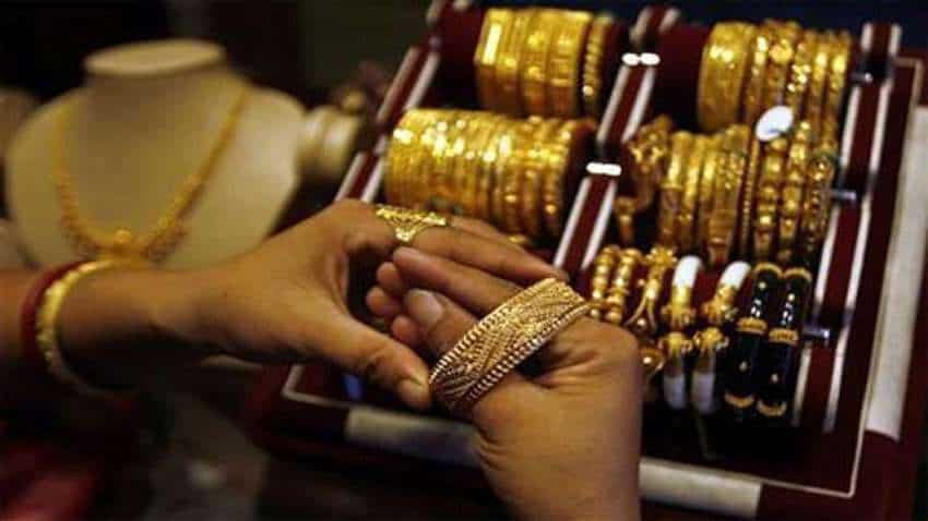 Gold Price today : सोने की कीमत औंधे मुंह गिरी, जानिए कितना सस्‍ता हो गया 10 ग्राम सोना