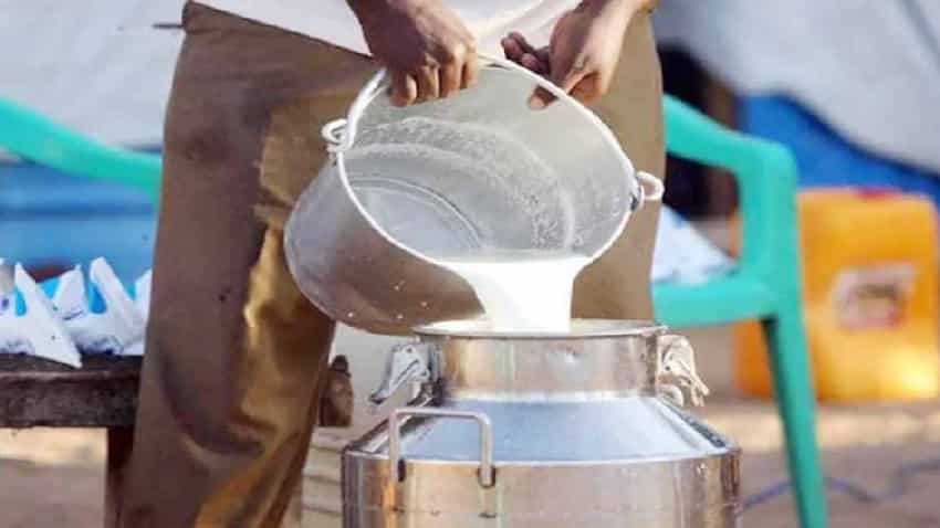 Milk price hike: 1 मार्च से 100 रुपये लीटर मिलेगा दूध? जानिए क्या है सच्चाई 