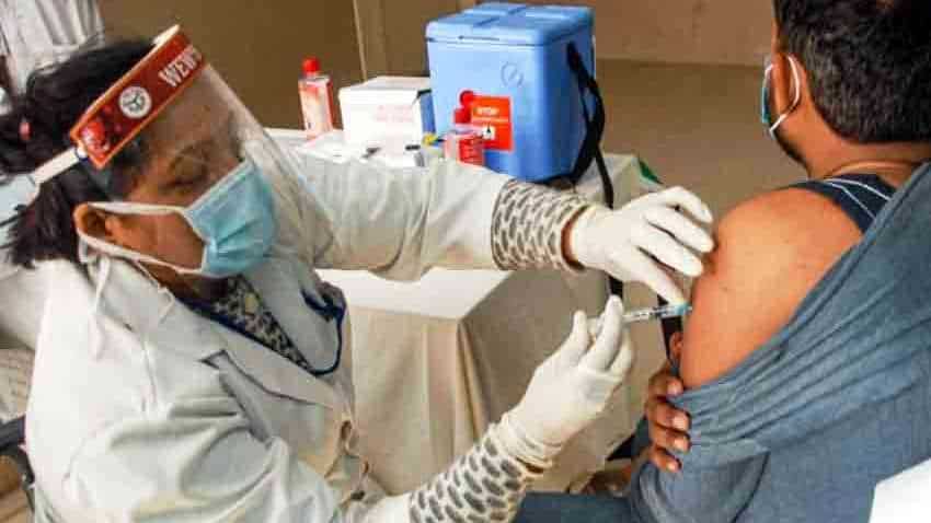 Delhi: Covid-19 Vaccination पर नए नियम जारी, जानें Lockdown को लेकर सरकार का क्या है कहना
