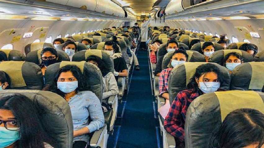 Air Travel Alert: महाराष्ट्र से दिल्ली जाने पर RT-PCR टेस्ट रिपोर्ट जरूरी, चूकने पर 14 दिन रहना होगा क्वारंटीन 