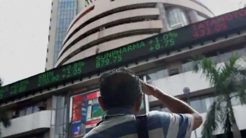 Stock Market Today: शेयर बाजार में गिरावट, सेंसेक्स 200 अंक टूटा, दिग्गज स्टॉक्स लुढ़के