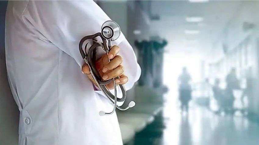 COVID-19: गुजरात में डॉक्टरों को तुरंत ड्यूटी ज्वाइन करने का आदेश, जानिए सरकार ने क्या कहा