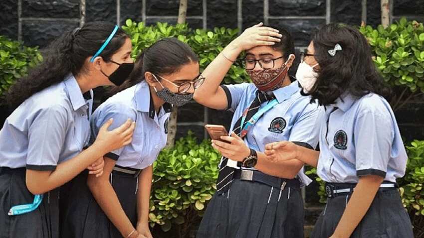 CBSE BIG News: 12वीं की परीक्षा रद्द, PM मोदी ने कहा- छात्रों की सुरक्षा सबसे जरूरी