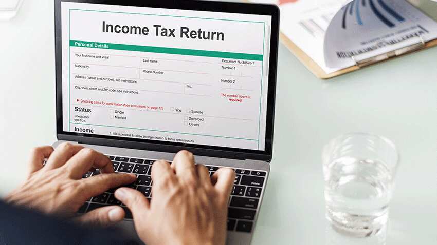 New Income Tax Portal: यूजर्स को हो रही भारी परेशानी, नए टैक्‍स पोर्टल पर नहीं काम कर रहे कई फीचर्स 