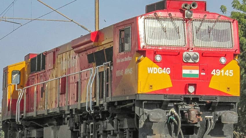 Indian Railways का मास्टरस्ट्रोक- 4G पर दौड़ेंगी ट्रेन, मुसाफिरों का सफर होगा सुरक्षित और चकाचक