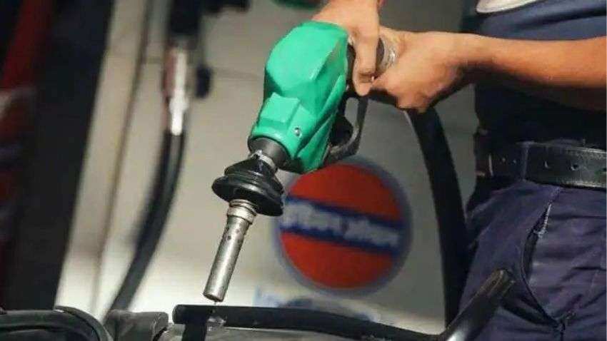 Petrol Diesel Price: जारी हुआ पेट्रोल-डीजल का रेट, टंकी फुल कराने से पहले जानिए आज का भाव 