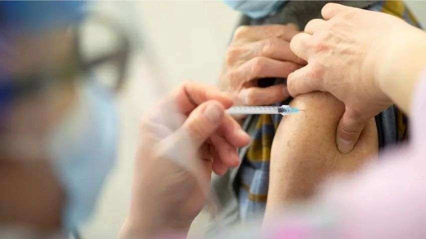 Corona Vaccination: देश में अब तक दी गई 34.46 करोड़ से ज्यादा डोज, 6 दिनों से रोज 50,000 से कम नए मामले 
