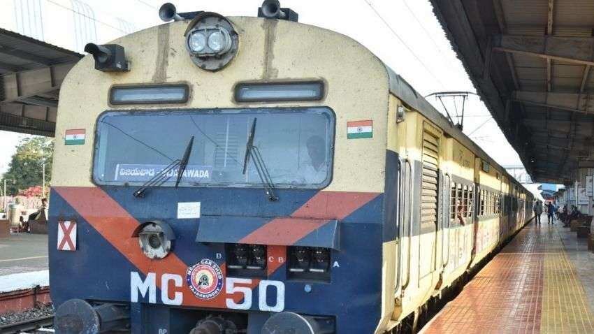 Indian Railways: SCR के यात्रियों के लिए अच्छी खबर, सोमवार से शुरू होंगी अनरिजर्वड ट्रेनें