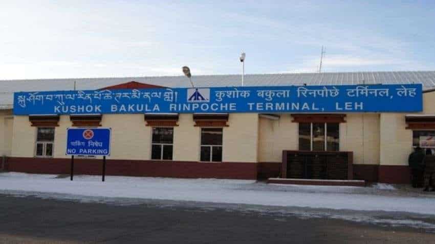 Airports in Ladakh: अब एयर रूट से जुड़ेंगी लद्दाख की घाटियां, 4 नए एयरपोर्ट्स और 37 आधुनिक हेलीपैड को मिली मंजूरी