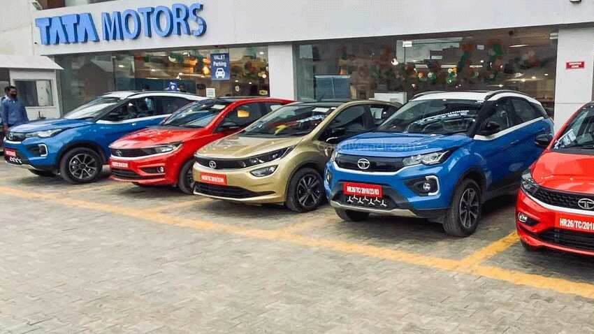 Tata Motors की कार सस्ते में खरीदने का मौका: Tiago से लेकर सफारी पर 65,000 रुपए तक का डिस्काउंट