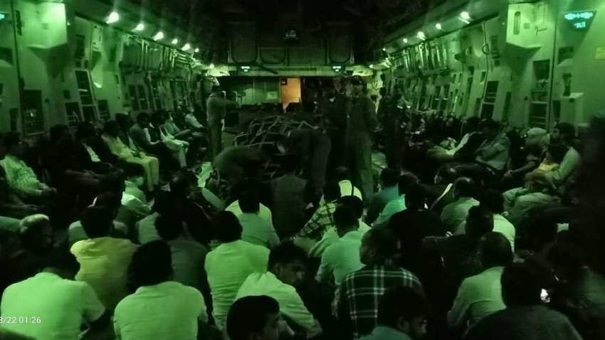 Afghanistan Crisis: 300 भारतीयों की होगी आज घर वापसी, 168 यात्रियों को लेकर काबुल से निकला सेना का विमान