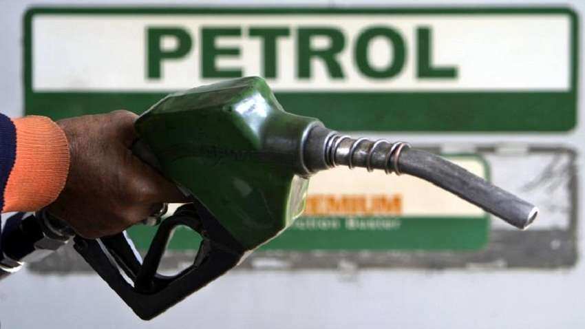 पेट्रोल-डीजल भारत में और हो सकता है महंगा, इंटरनेशनल मार्केट में कच्चा तेल उछला