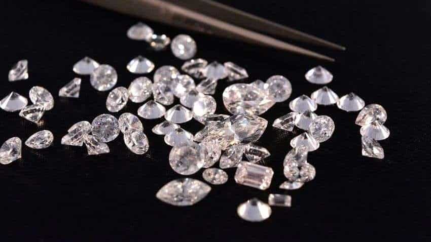 Diamond auction: इस शहर में हो रही है हीरों की नीलामी, पहले दिन 1.27 करोड़ रुपये में बिके 86 हीरे