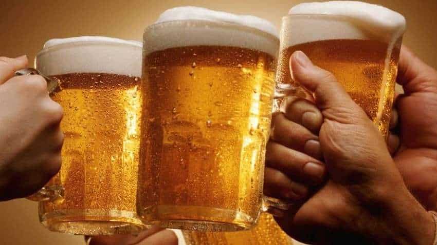 CCI ने की तीन बीयर कंपनियों पर गुटबाजी को लेकर कार्रवाई, रु. 900 करोड़ का लगाया जुर्माना
