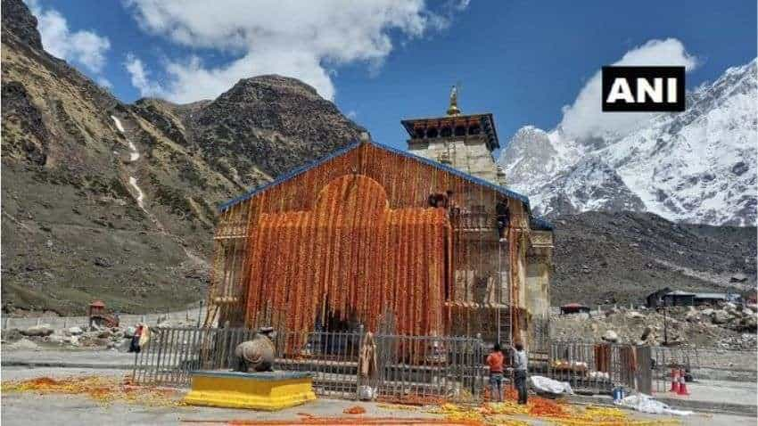 Kedarnath: शीतकाल के लिए बंद हुए केदारनाथ धाम के कपाट, उखीमठ के लिए रवाना हुई शीतकालीन गद्दी