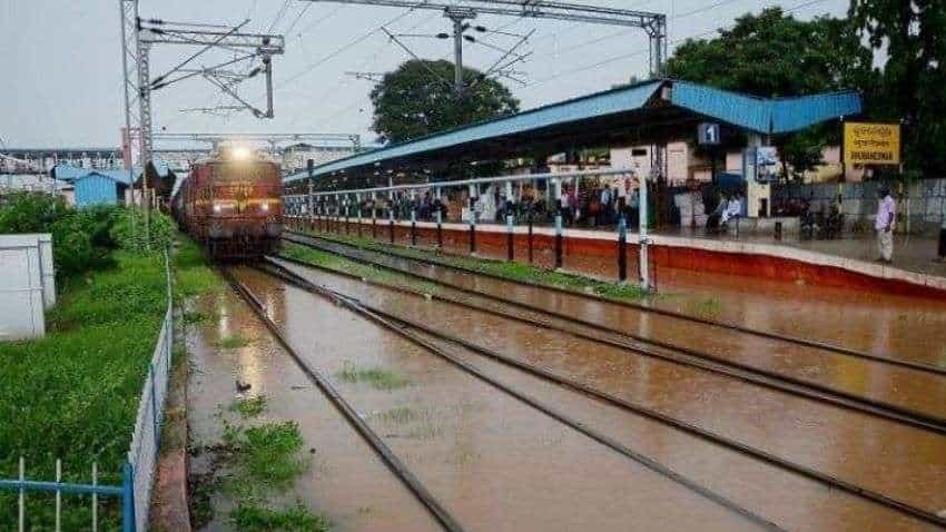 Cyclone Jawad Train Cancelled: साइक्लोन 'जावाद' को लेकर रेलवे ने उठाया बड़ा कदम, 3 दिसंबर को कैंसिल रहेंगी 65 से ज्यादा ट्रेनें