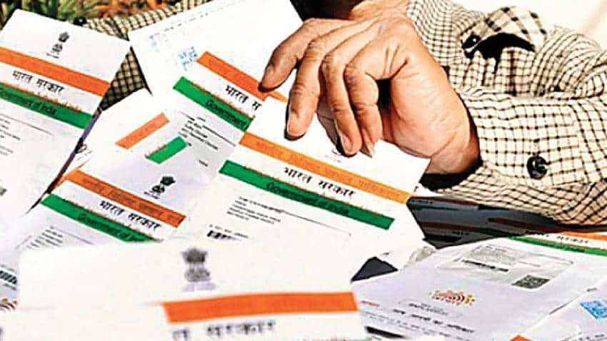 UIDAI:अब सिर्फ अंग्रेजी नहीं आपकी क्षेत्रीय भाषा में भी बन जाएगा Aadhar Card, घर बैठे कर सकते हैं Update 