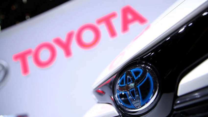 टाटा मोटर्स और मारुति सुजुकी के बाद अब महंगे होने जा रहे हैं Toyota के वाहन, अगले महीने से बढ़ जाएंगे दाम