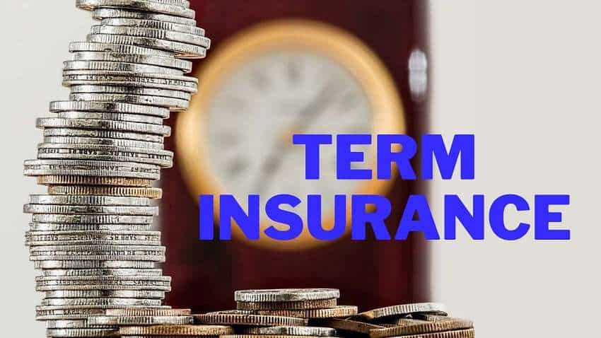 Term Insurance लेना अब आसान नहीं, कई कंपनियों ने रख दी अब कुछ नई शर्तें, यहां समझें पूरी बात