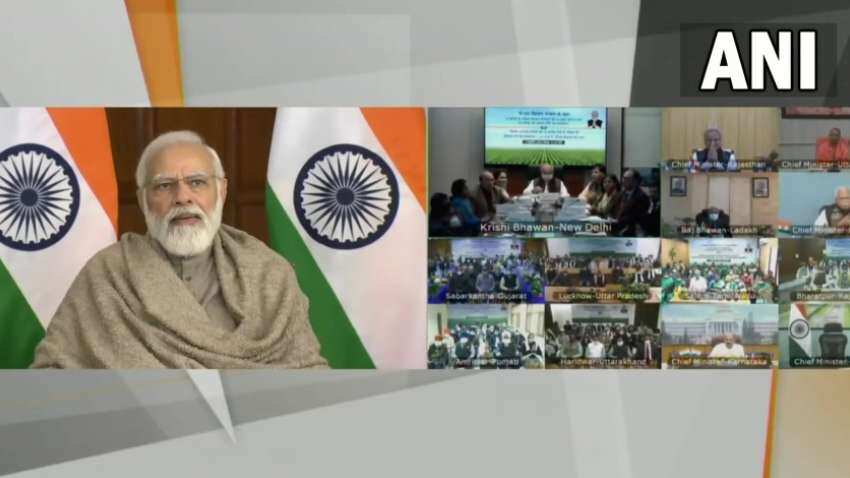 PM KISAN: प्रधानमंत्री नरेंद्र मोदी ने दिया किसानों को नए साल का तोहफा, खाते में आ गई 10वीं किस्त
