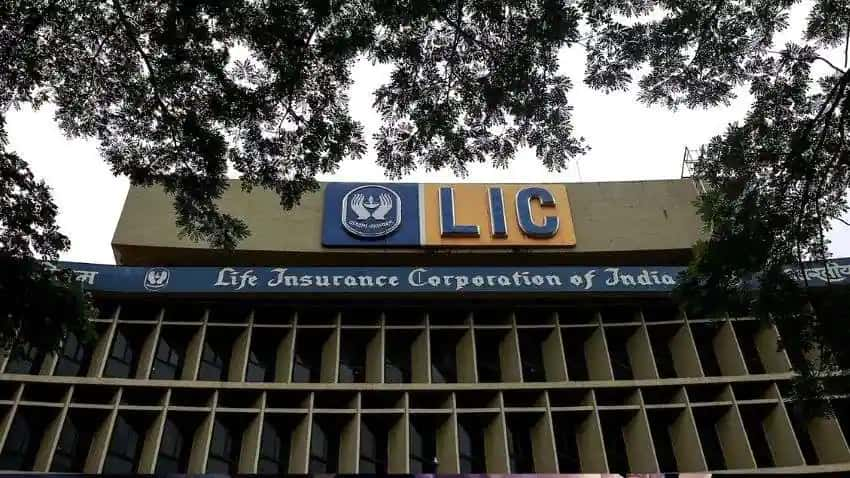 LIC का बचत प्लस प्लान देता है डबल फायदा, बचत के साथ-साथ लाइफ इंश्योरेंस भी, ये हैं इसके फायदे