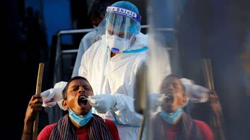 दिल्ली में कोरोना की तीसरी लहर, 24 घंटे में आए 10,655 नए केस, 8 मरीजों की मौत
