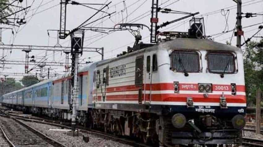 Railway Recruitment 2022: दक्षिण पूर्व रेलवे में है नौकरी का सुनहरा मौका, जानिए कैसे करना है अप्लाई